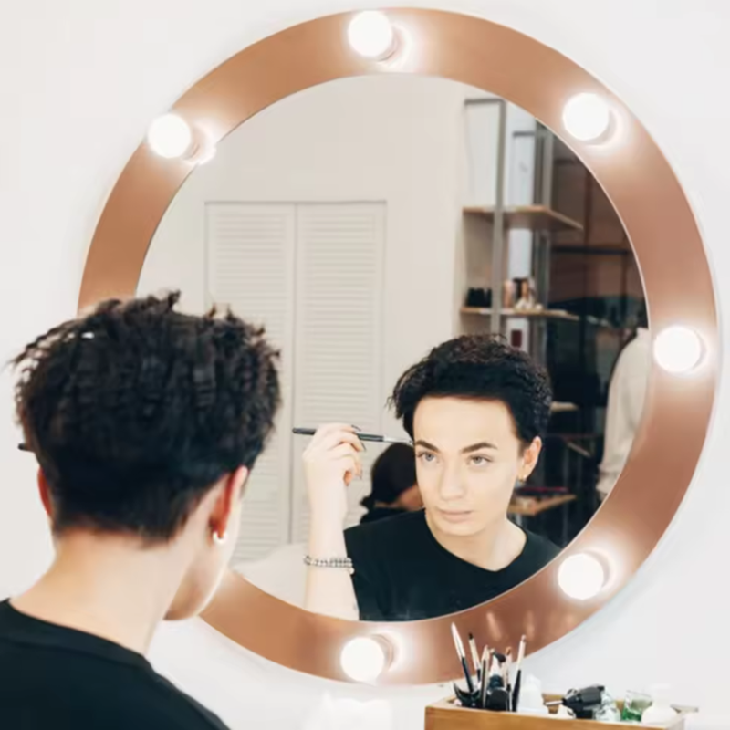 Dressing Table Vanity With Lighted Mirror - Lampe LED USB Hollywood pour coiffeuse,