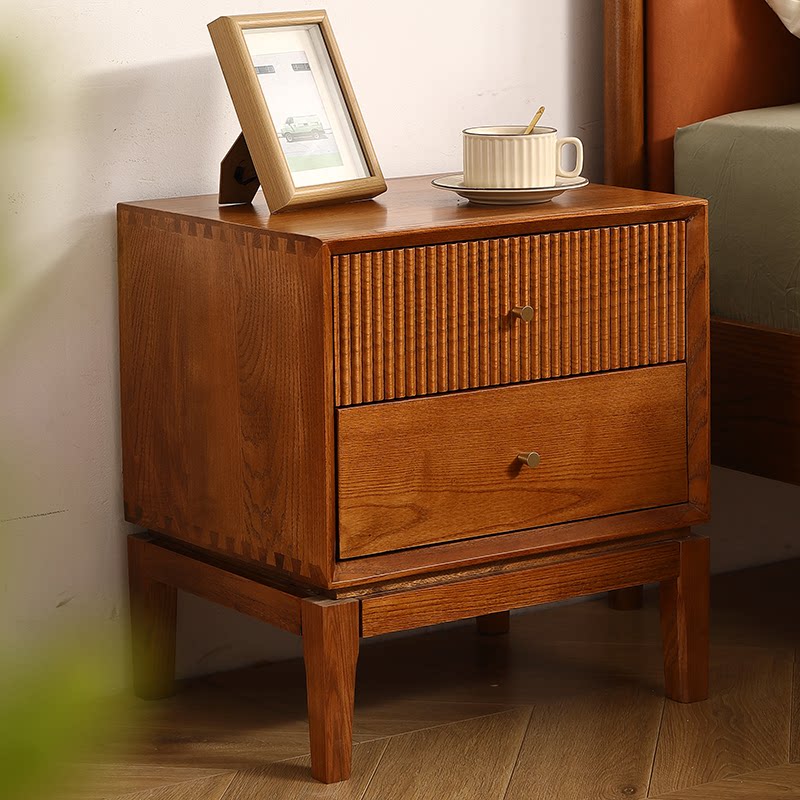 Solid Wood Nightstand 2 Drawers - Tables de chevet rétro en bois